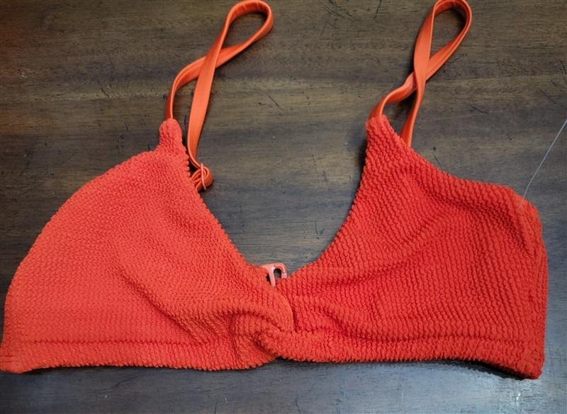 NWOT Good American LG ALWAYS FITS TWIST BIKINI TOP Red 122231