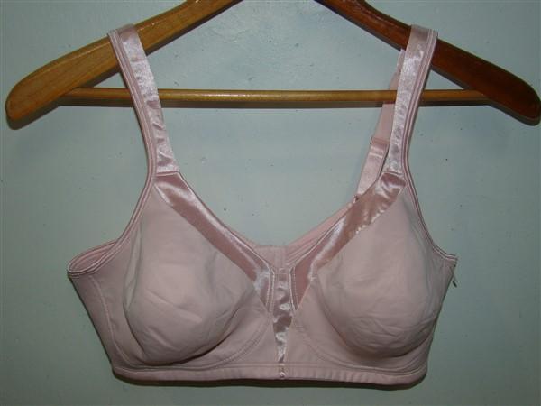 NWT Playtex 18Hour Sensationally Sleek 36C Full Figure Wireless 4803 Pink 122257