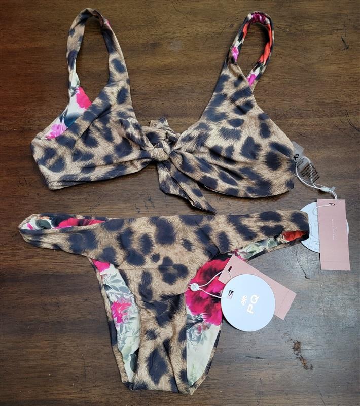 NWT Pilyq S Knot Top Reversible Bikini Top & Bottom Floral Animal Set 122311