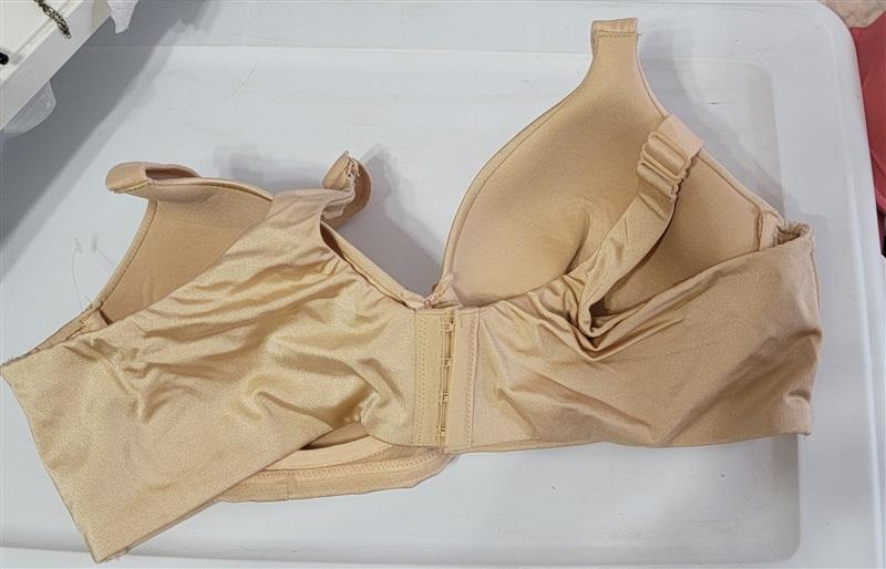 NWOT Comfort Choice 40B Wirefree T Shirt Bra Beige 122335