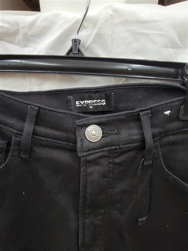 NWOT Express 10R Skinny Mid Rise Black Jeans 122457