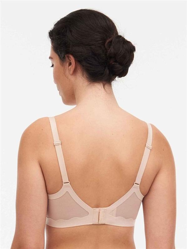 NWOT Chantelle 34B Pure Light Spacer Bra C10m10 Beige 122534