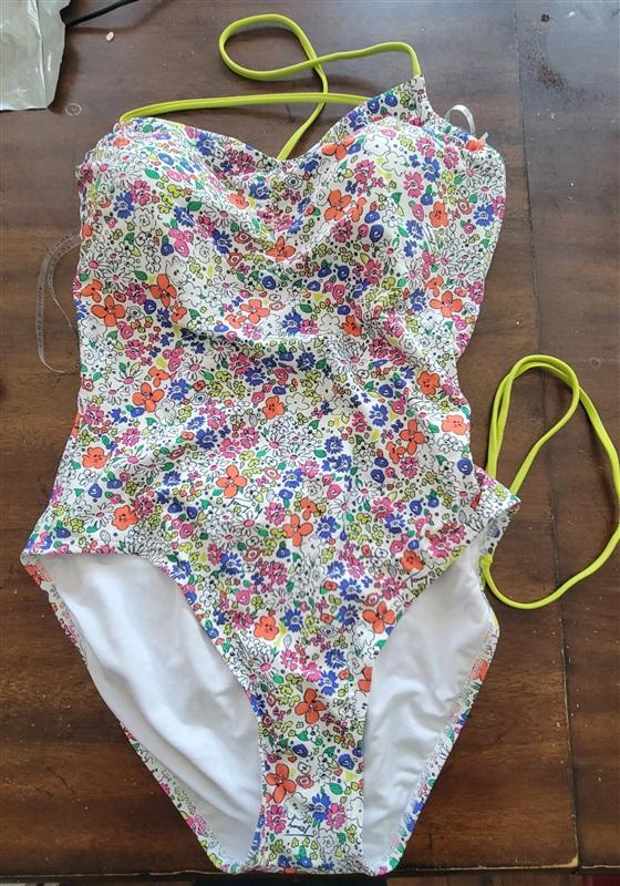 NWT Tommy Hilfiger 16 Penelope Floral Crisscross 1PC Swimsuit Floral 122888