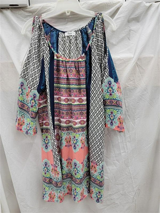 NWOT Glam Boutique M Cold Shoulder Shift Dress 123120