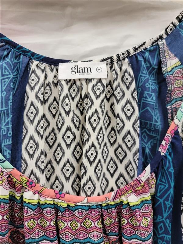 NWOT Glam Boutique M Cold Shoulder Shift Dress 123120