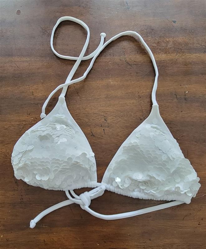 NWOT White Fish Scale Sequin Bikini Swim Top 123152