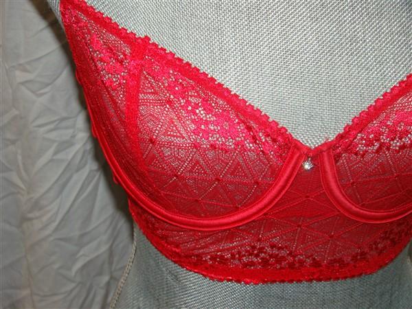 NWT OnGossamer 34C Beautifully Basic Lace Balconette Bra Bustier G4001 Red 123182