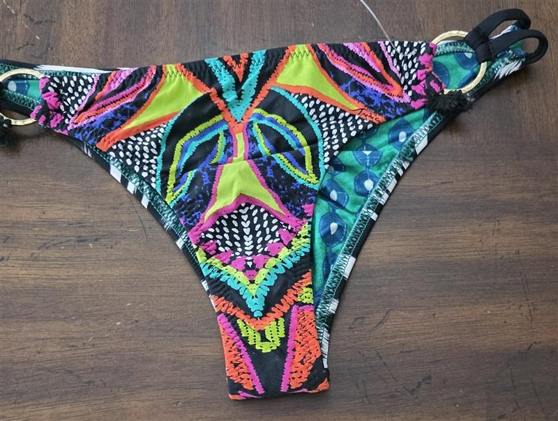 NWT Trina Turk SZ 4 African Bikini Ring Swim Bottoms 123458