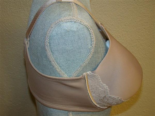 NWOT Vanity Fair Bra 40D Beauty Back Smoother Lace 76382 Full-Fig Taupe 123521