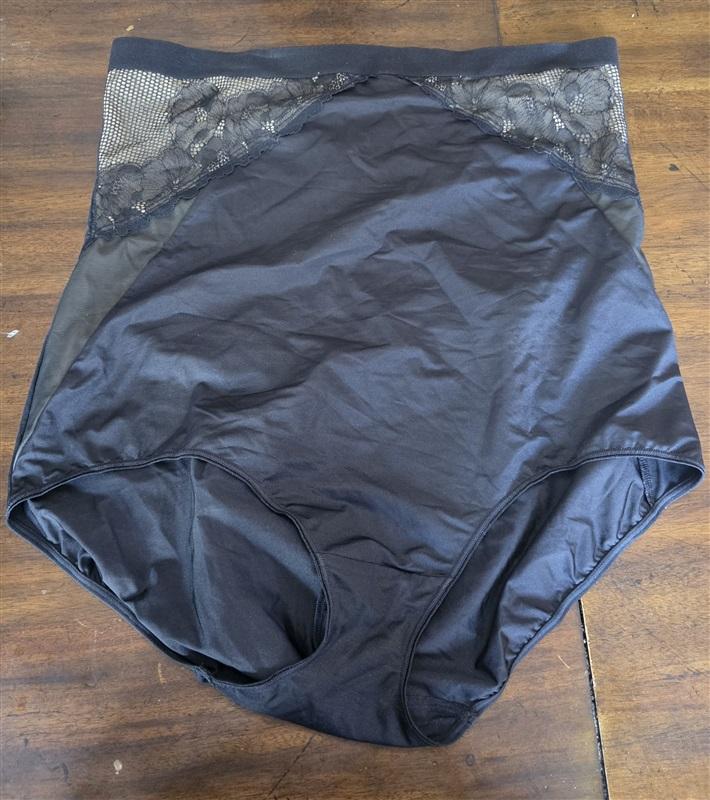 NWOT Cacique 22/24 Ultra High Waist Brief Black Shaper 124006