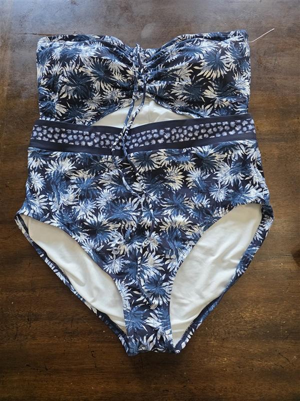 NWOT MICHAEL KORS 16 Tropical Flower 1PC Cut Out Swimsuit 124070