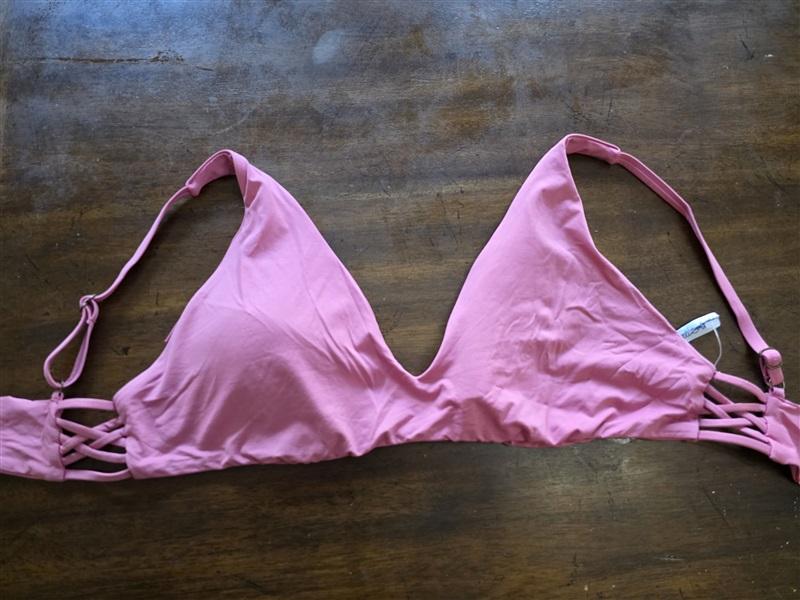 NWOT Isabella Rose Bondi D Cup Pink Strappy Triangle Bikini Swim Top #124080