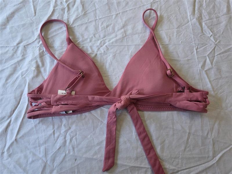 NWOT Isabella Rose Bondi D Cup Pink Strappy Triangle Bikini Swim Top #124080