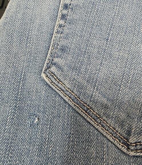 NWOT PAIGE Verdugo Distressed Crop 28 Ankle Blue 5 Pocket Jeans 124145