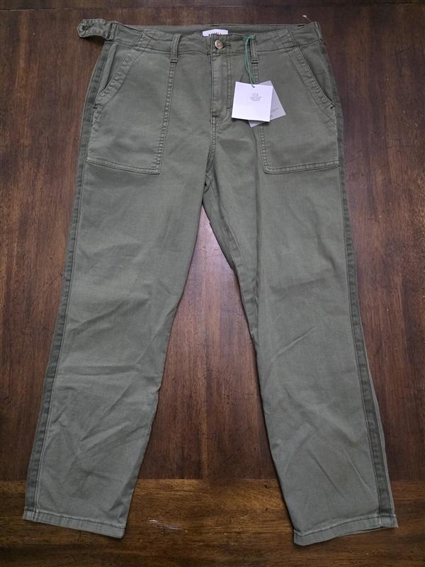 NWOT Pistola 30 Mara Straight Leg High Waist Capri Pant Olive Green 124191