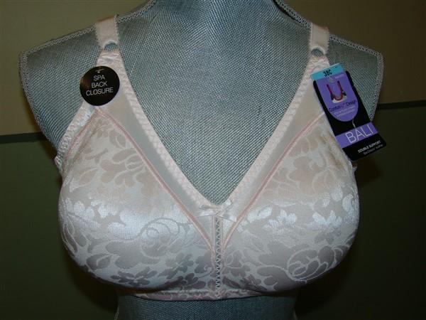 NWOT Bali 42DD Double Support Spa Closure Bra 3372 White 124244