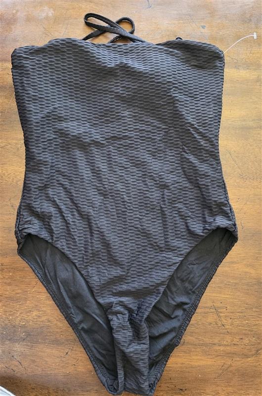 NWOTD Seafolly 6 USA Medusa Adjust Straps 1PC Swimsuit Black 124678