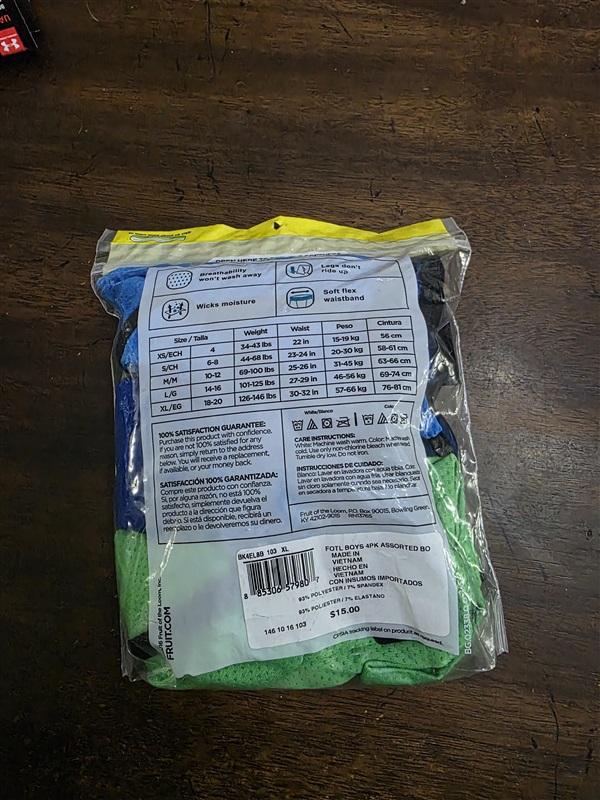 NWTD Fruit of Loom XL Boy's Ultimate 4pr Boxer Briefs Underwear Tagless 124924