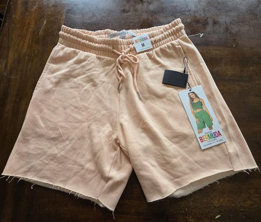 NWT CELEBRITY PINK M Bermuda Shorts Peach 125029
