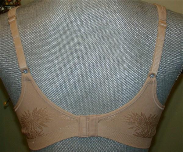 NWOT Bali 42C Comfort Revolution Wirefree Bra 3463 Beige Flower 125112