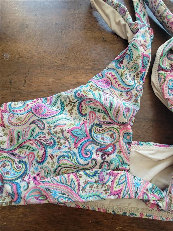 NWOT Pilyq S Paisley Coast Aria Bikini Top Pink Blue 125125