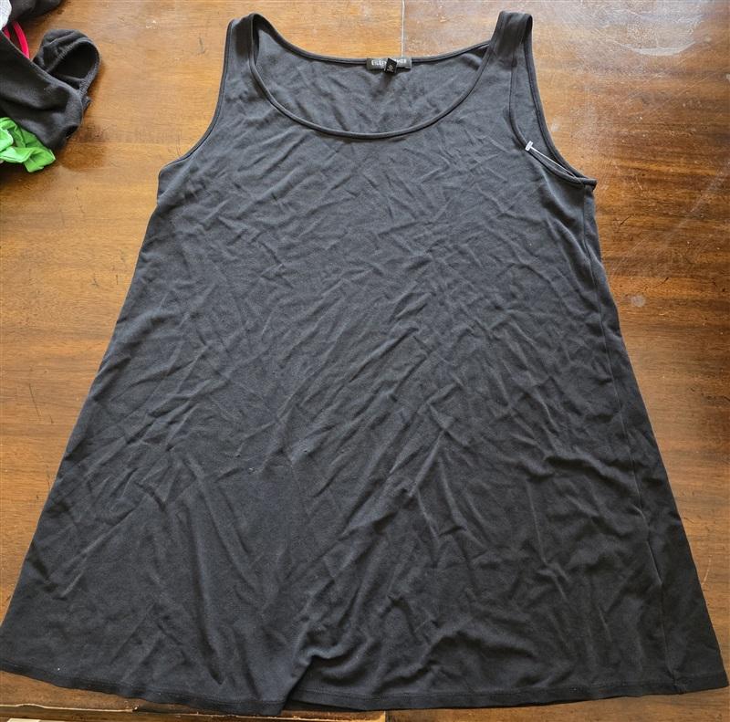 NWOT Eileen Fisher M 100% Silk Jersey Scoop Neck Tank Black 125291