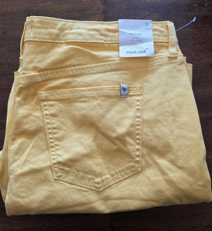 NWT Sneak Peek 16 High Rise Flare Ankle Jeans Yellow 125293