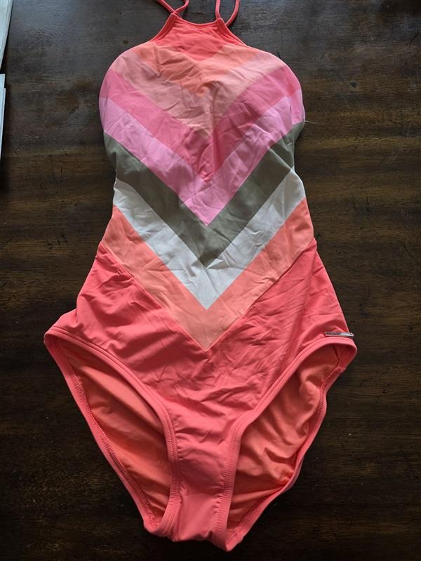 NWOT Vince Camuto 12 High Neck 1PC Swimsuit Camellia Stripe Chevron 125354