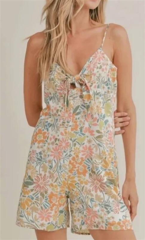NWOT Sadie & Sage S Dream On Tie Front Romper Floral Boho Chic 125406