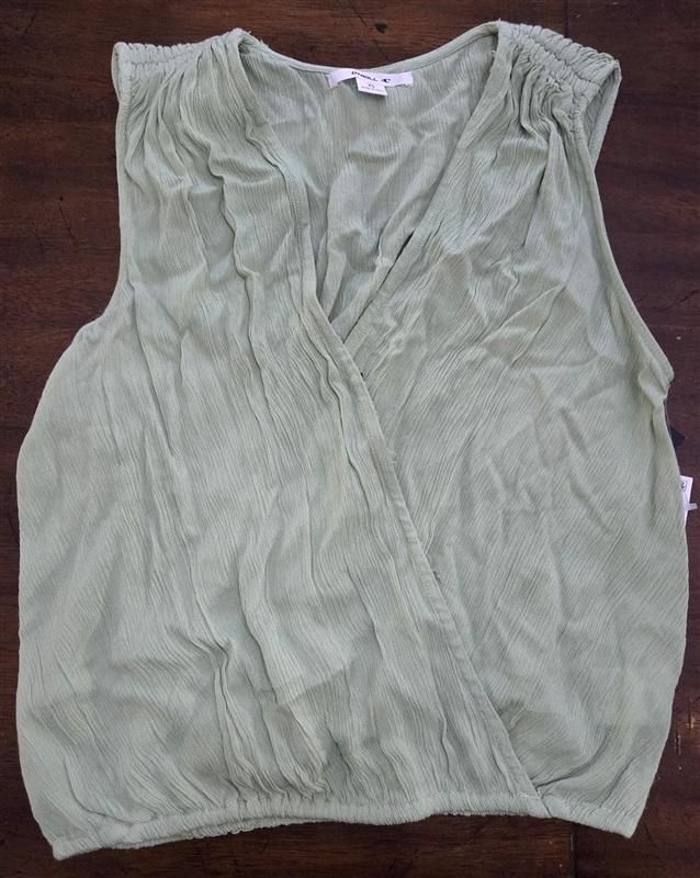 NWT O'Neill XS Ashlee Solid V Neck Crinkle Gauze Green Tank Top 125426
