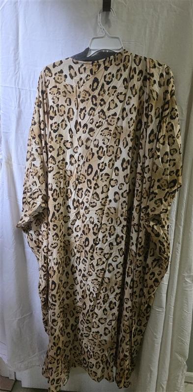 NWT PilyQ Q Jennifer O/S Leo Leopard Kimono Swim Cover-Up 125431