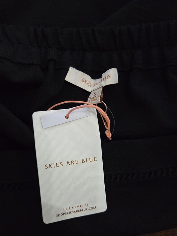 NWTD Skies are Blue S Bernice Scallop Hem Mini Skirt Black 125499
