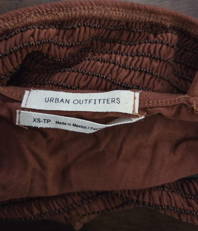 NWOT Urban Outfitters XS Wire-Free Ruched Camisole Crop Top Brown 125509