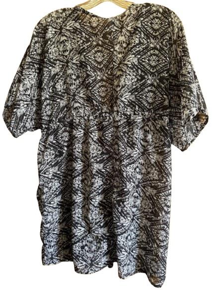 NWT Marika Batik S/M Tie Front Kimono Swim Cover Up Black white Sheer 125601