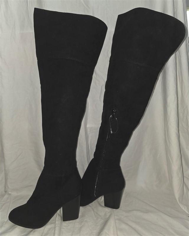 NWOT Express 6 Over Knee High Faux Suede Black Boots 125655