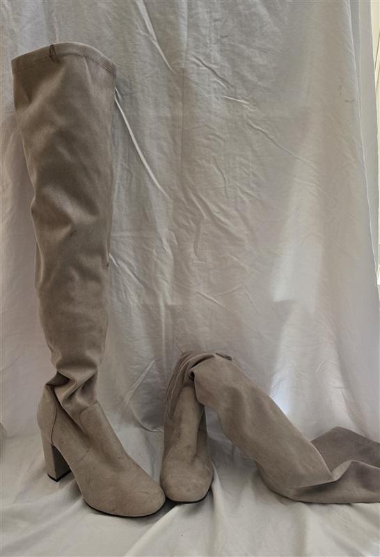 NWOTD BP 7.5 Knee-High Boots Tie Back Taupe Faux Suede 125660