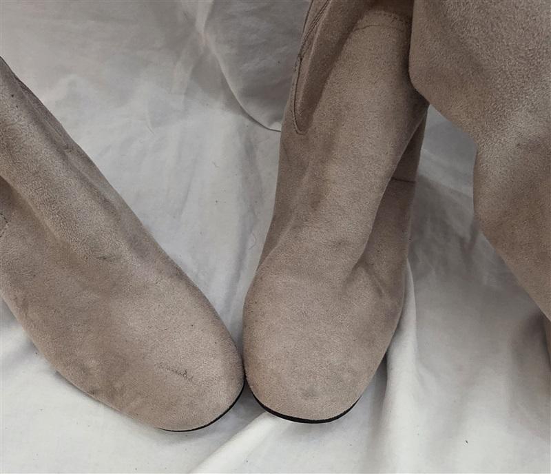 NWOTD BP 7.5 Knee-High Boots Tie Back Taupe Faux Suede 125660