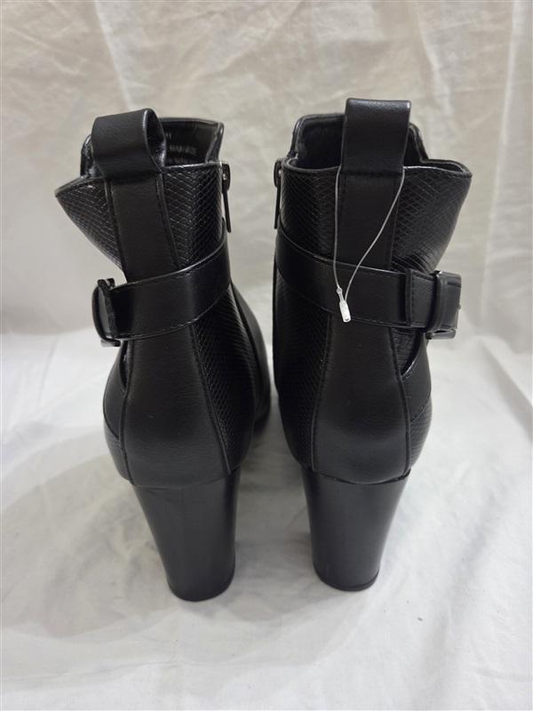 NWOT New York & Company 11 Jamie Women's Ankle Boots Black 125669