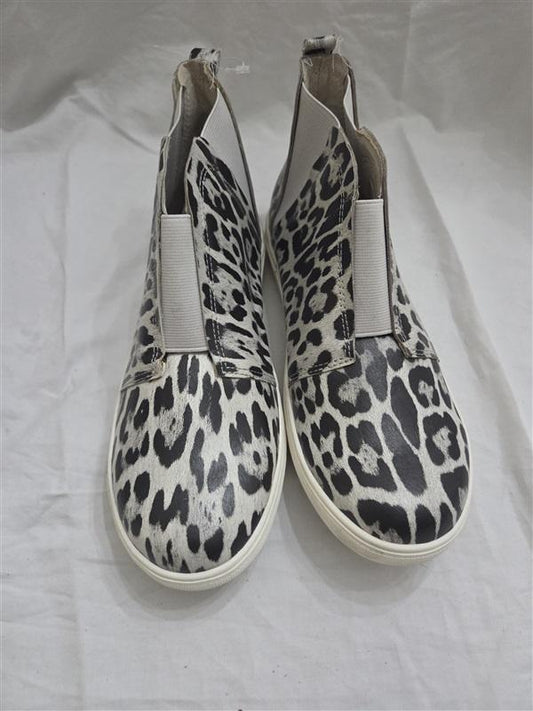 NWOT Coconuts 6 Leopard Wedge Sneaker Ankle Booties 125679
