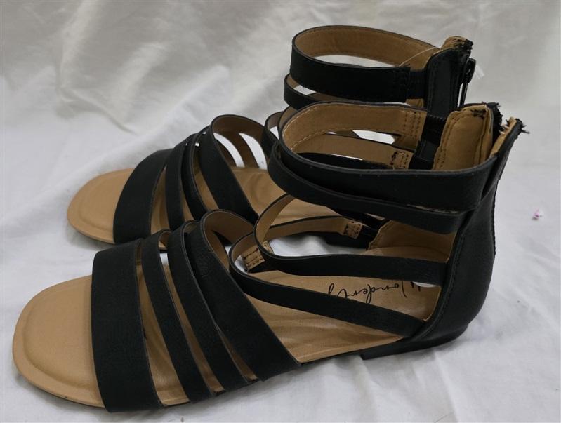 NWOT Wonderly 6 Porsha Gladiator Sandals Black Strappy 125681