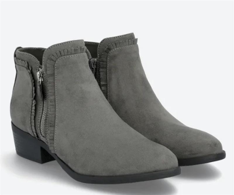 NWOT Mia Mable 6.5 Ruffle Gray Faux Suede Ankle Boots Booties 125688