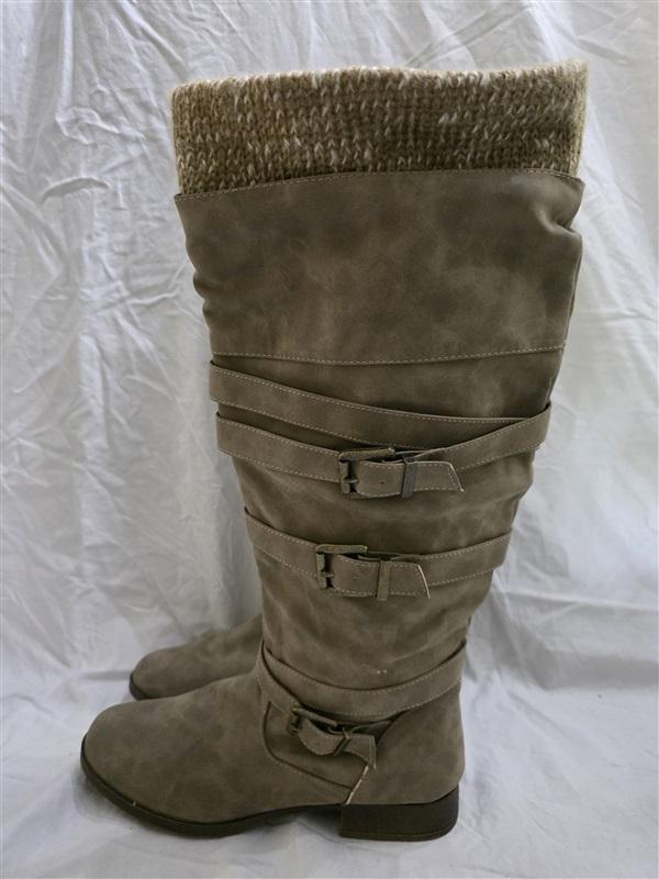 NWOT Just Fab 8 Tamia Taupe Buckle Boots 125693