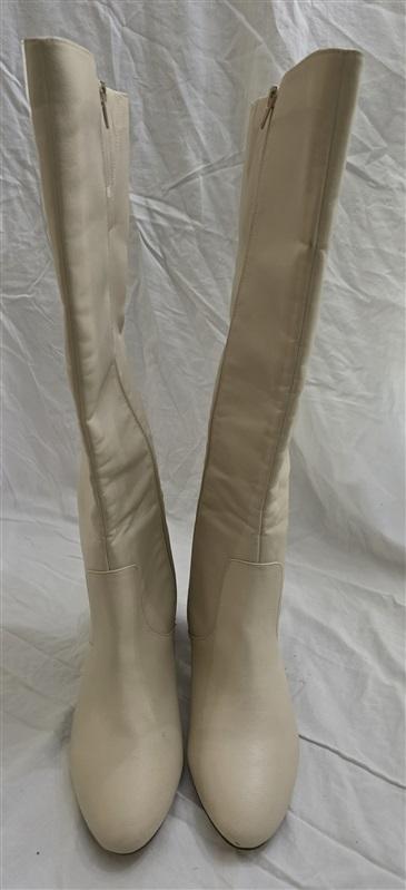 NWOTD Express 9.5 Knee High Stacked Heel Ivory Boots 125700