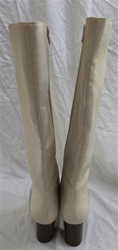 NWOTD Express 9.5 Knee High Stacked Heel Ivory Boots 125700