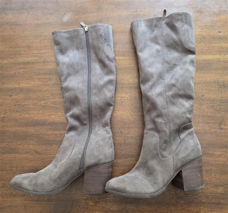 NWOT ABound 10 Western Knee Boots Taupe Suede 125728