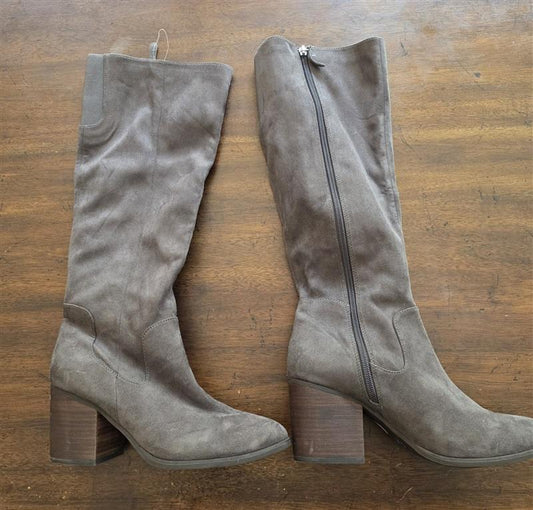 NWOT ABound 10 Western Knee Boots Taupe Suede 125728