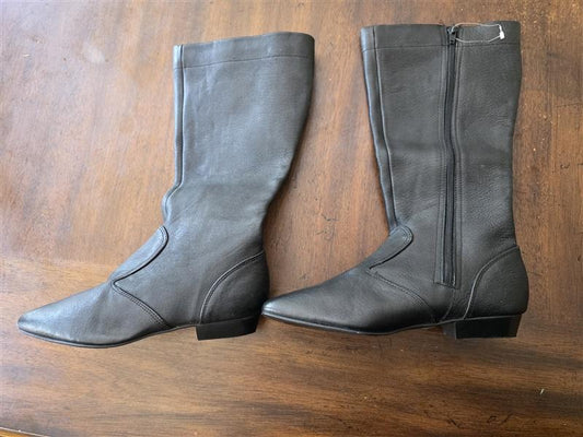 NWOT Passports 7.5 Leather Low Heel Black Slouch Boots 125729