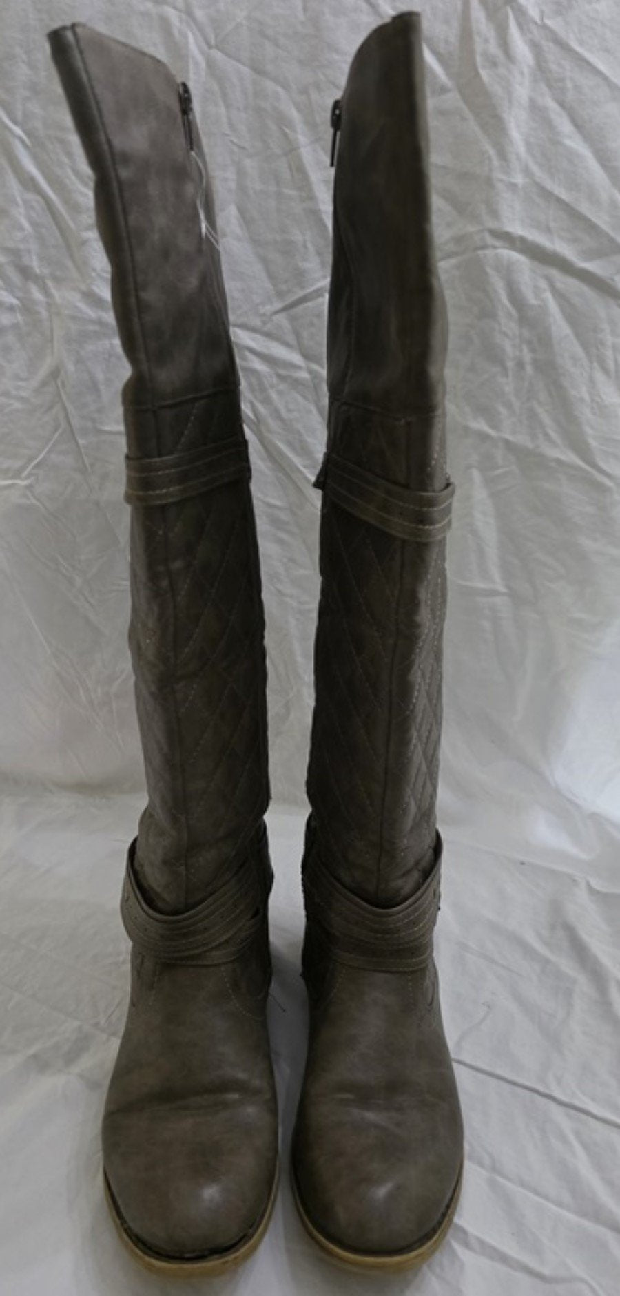NWOT Just Fab 9.5 Titania Taupe Buckle Quilted Riding Boots 125693