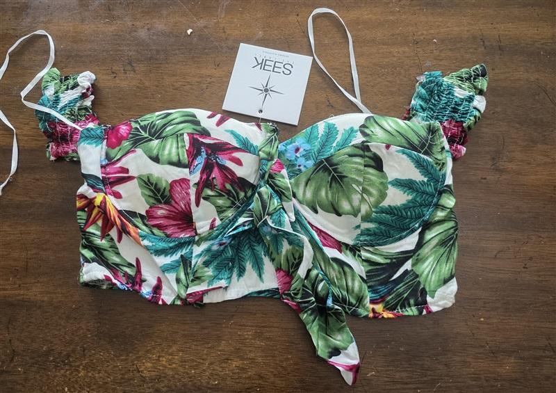 NWT Seek The Label M Tropical Off Shoulder Crop Top Bandeau 125735