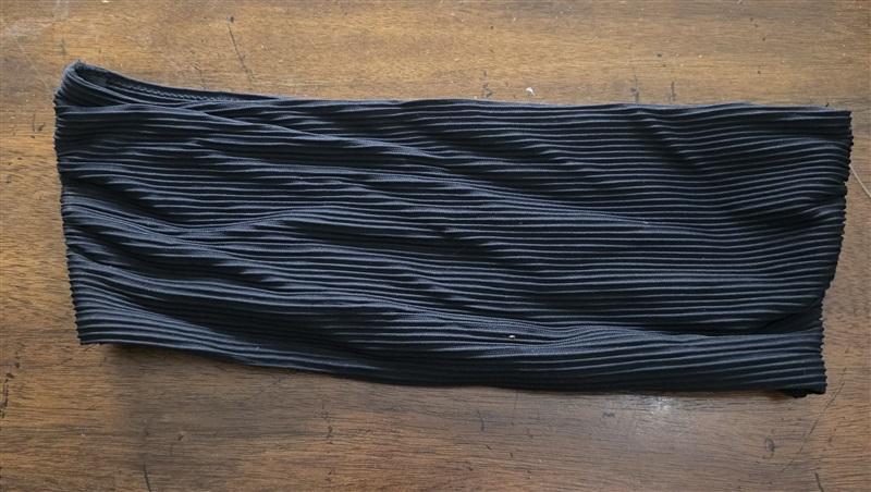 NWOT Seafolly 4 USA Active Tube Bandeau Bikini Top Ribbed Black 125764